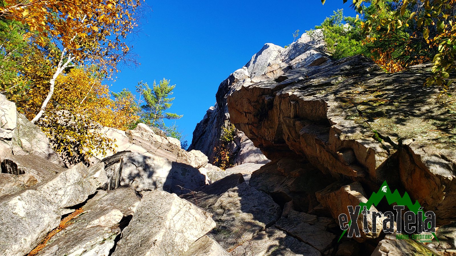 The Crack | Guide de randonnée • Hiking guide | Blogue • Blog | eXtrateia • Ruck Club et randonnée | Kompra Bootcamp • Sainte-Julie